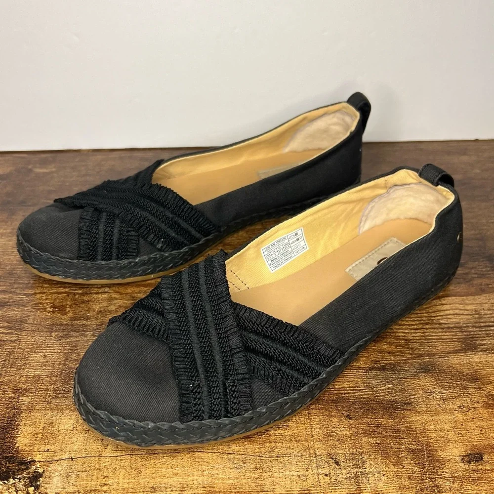 Ugg‎ Ynez Black Canvas Cross-Cross Flat Slip On Braided Sole Shoe Women's 6.5